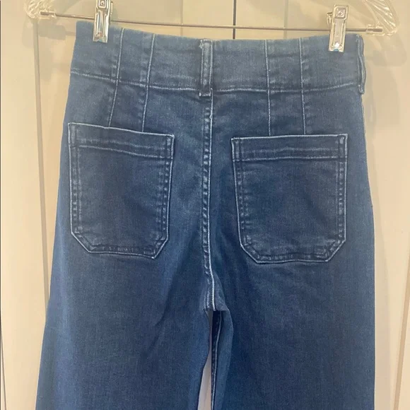 Maeve Colette cropped jeans from Anthropologie- Dark Blue wash. Size 25. EUC! - Picture 3 of 4